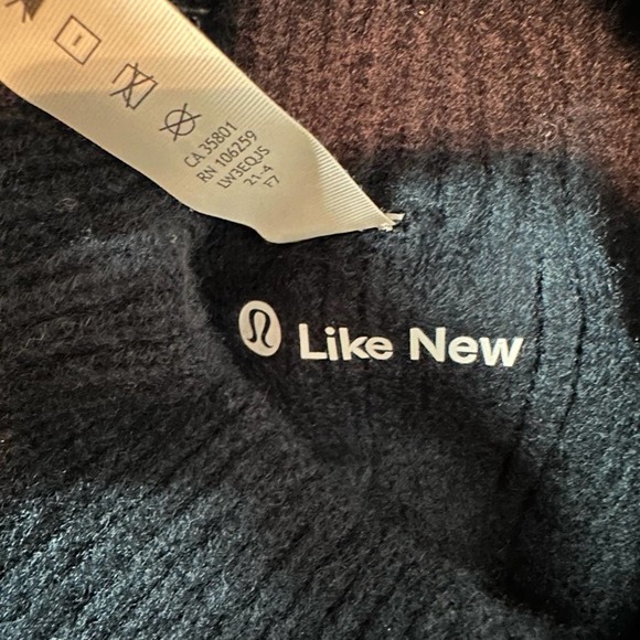 Lululemon Twin Rib Turtleneck Wool Blend  Sweater Size 10 Navy Blue - Picture 4 of 8